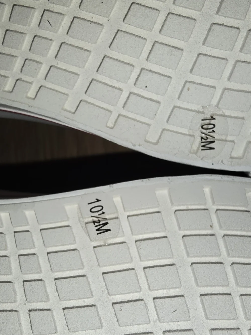 AIRWALK MEN'S NAVY/WHITE BRAND NEW SIZE 10.5 SKATE/CASUAL IDEAL FOR ALL ATTIRES